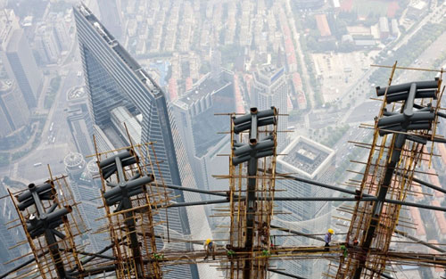 Tháp Thượng Hải chính thức trở thành tòa nhà cao nhất ở Trung Quốc và cao thứ hai trên thế giới.